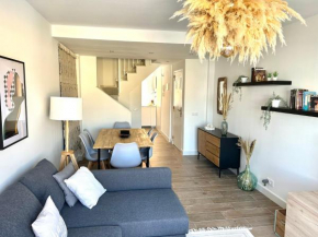 Apartamento Los Lances en Primera línea de playa con piscina